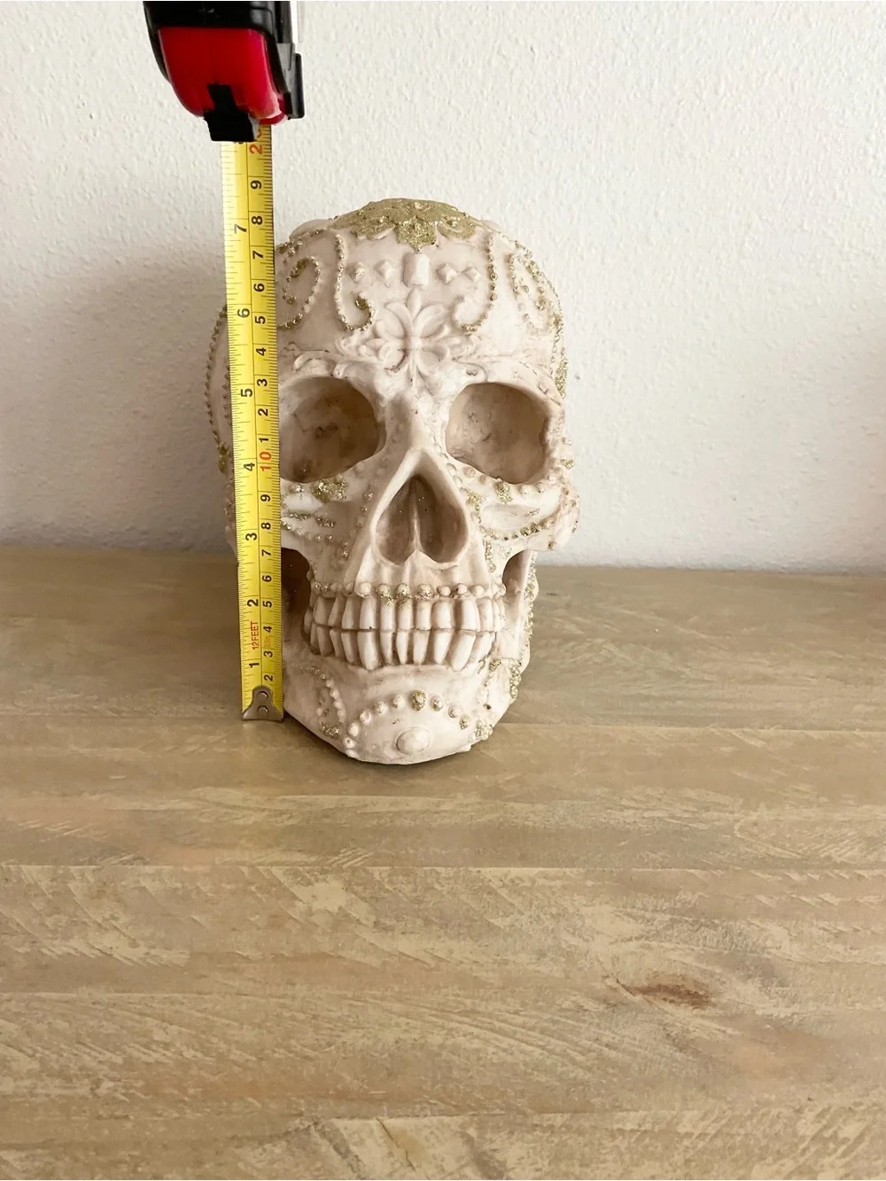 Sculpted Glittery Skull Head